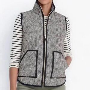 J. Crew Herringbone Black Cream Puffer Vest
Size S EUC